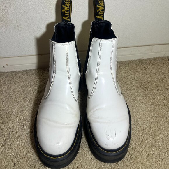 2976 White Smooth Leather Platform Chelsea Boots (Dr. Martens) - US Women 8 - Picture 2 of 6
